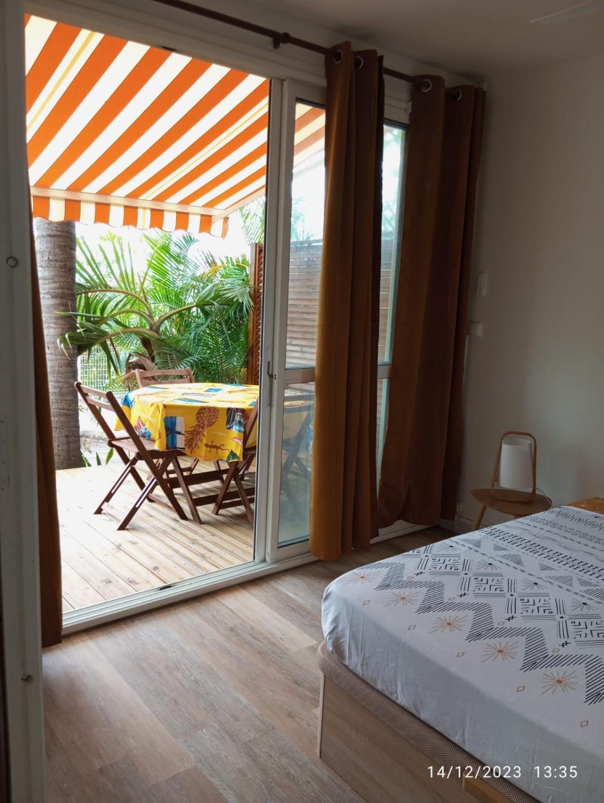 Leu Doux Bruit Des Vagues Apartman Saint-Leu Kültér fotó