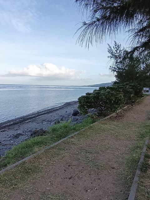Leu Doux Bruit Des Vagues Apartman Saint-Leu Kültér fotó